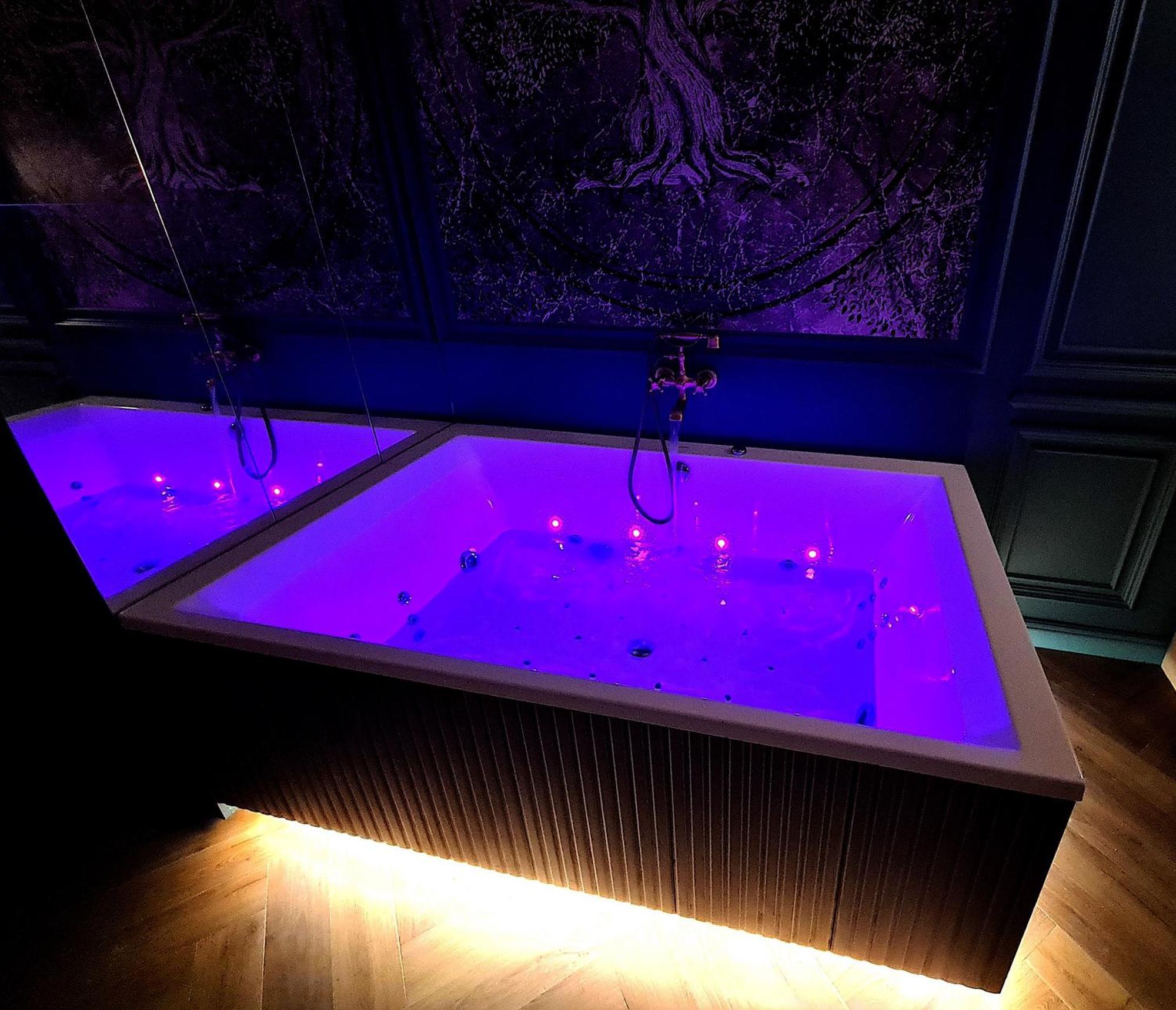 Ferienwohnung Art Jacuzzi Koletek Krakau Exterior foto