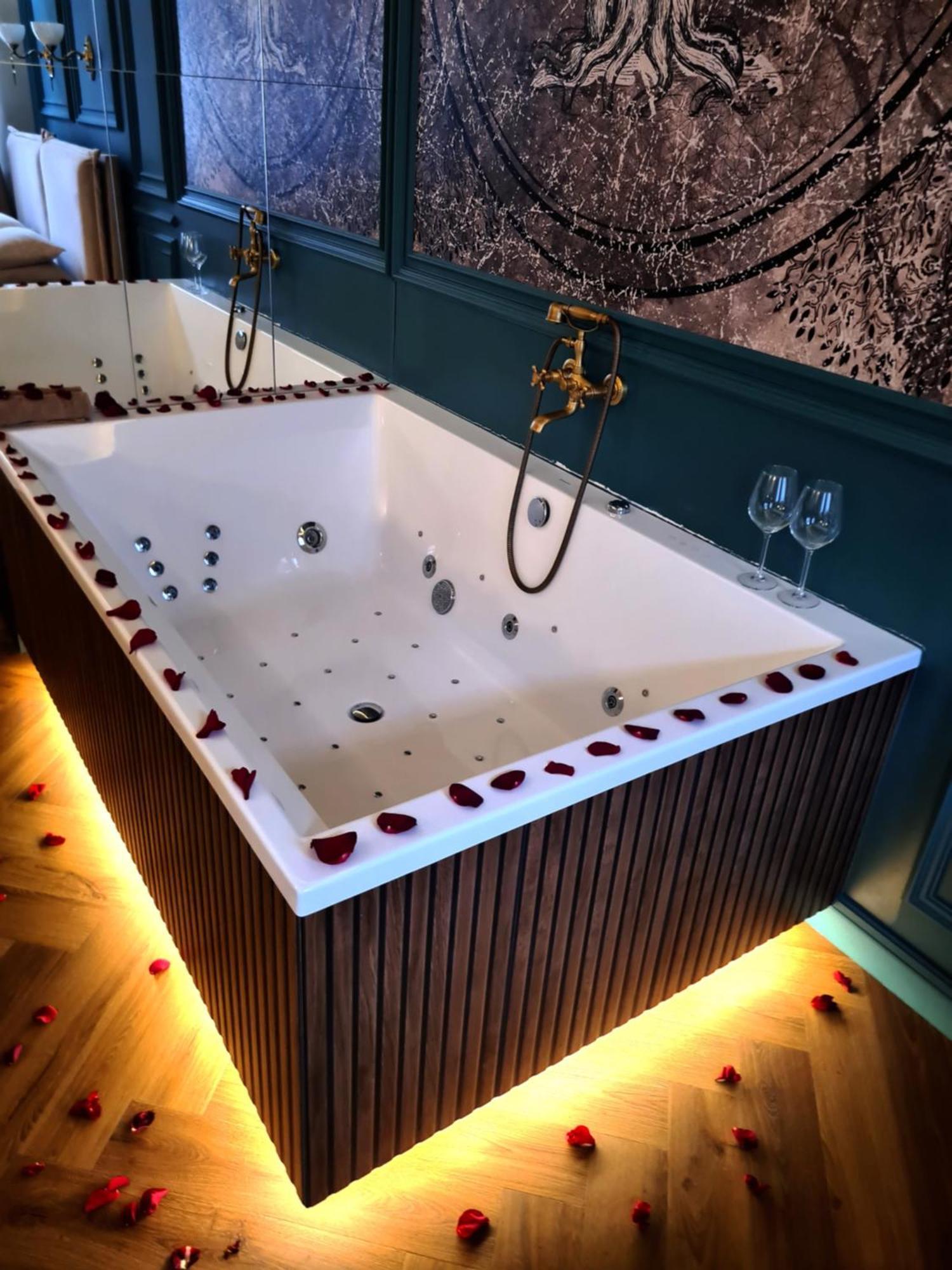 Ferienwohnung Art Jacuzzi Koletek Krakau Exterior foto